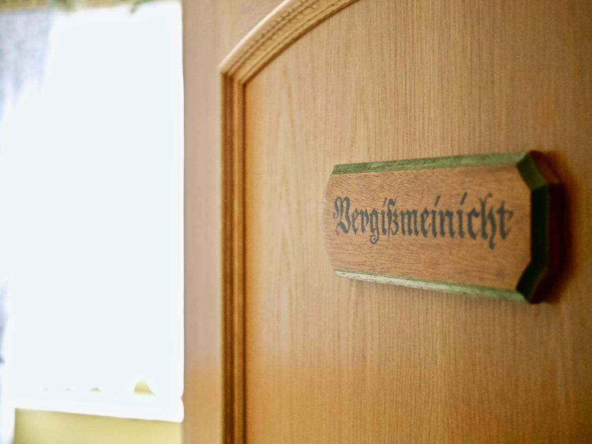 Pension Gruenes Herz Tonndorf Exteriör bild